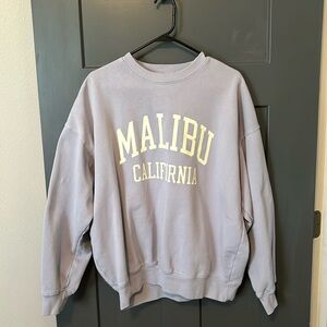 Pacsun oversized “ Malibu, California” crewneck in a pretty periwinkle color.